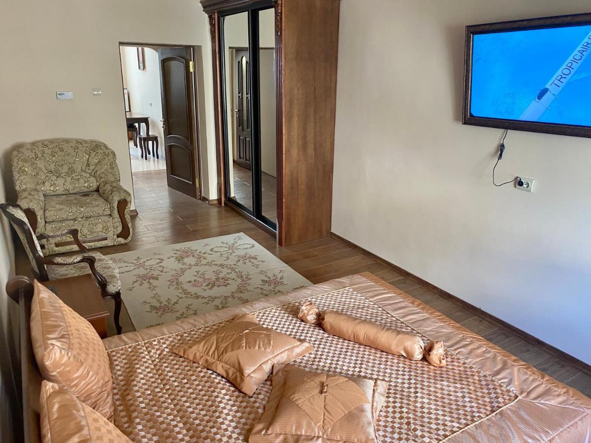 Cozy Apartment リヴィウ エクステリア 写真